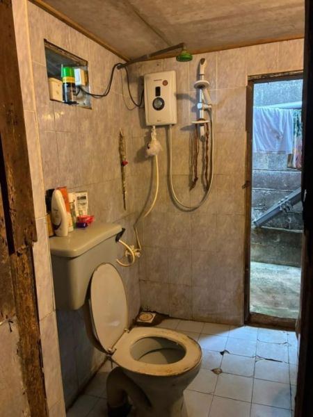 Bathroom - 02 BR, 01 WR, 960Sqft - Single Storey House for Sale in Nugegoda (HST100)