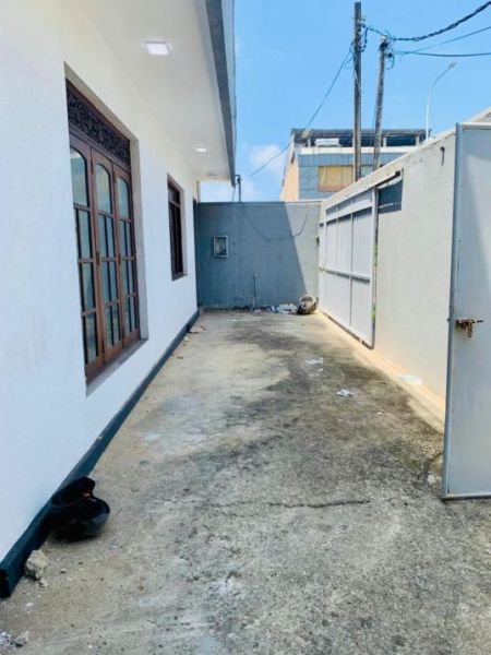 Exterior - House for Sale in Marine Drive, Dehiwala
