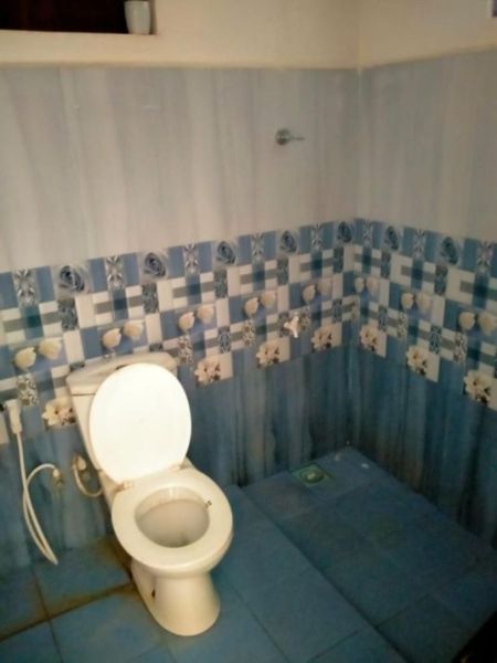 Bathroom - (HH337) Two Story House for Sale in Kandana Hapugoda