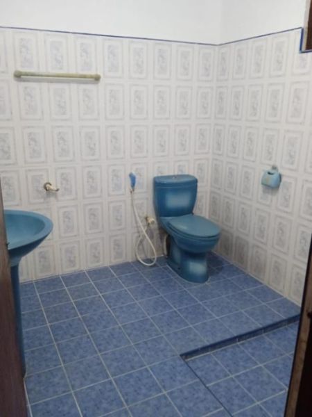Bathroom - (PH1041) Single Storey House for Sale in Thalawathugoda