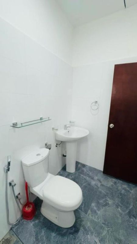 Bathroom - (RR675) Two Story House for Rent in Dehiwala