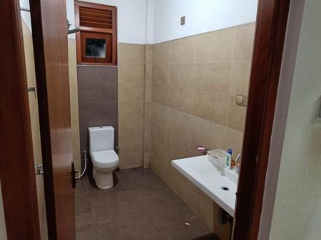 Bathroom - (AH289) Modern Luxury Two Storey House for Sale in Dehiwala