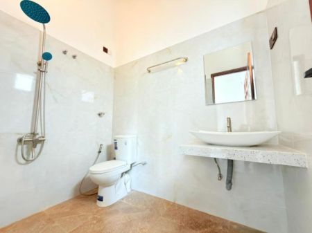 Bathroom - Brand New Modern House for Sale in Meegoda (DH1238)
