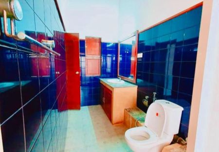 Bathroom - (DH2) Luxury Two Storey House for Sale in Kottawa