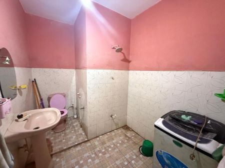 Bathroom - (DH832) Two Storey House for Sale in Homagama