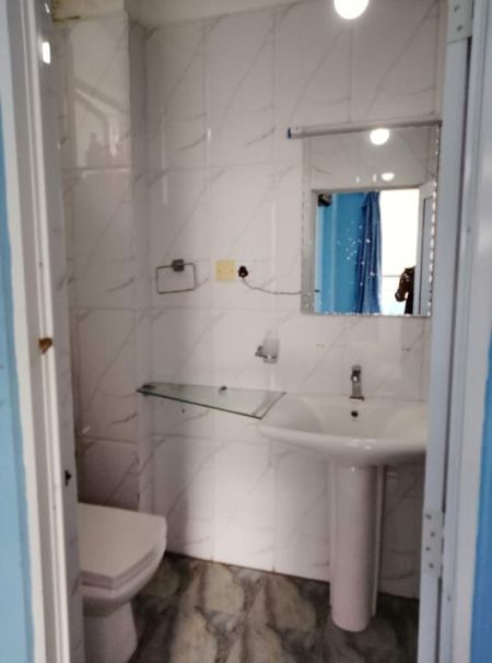 Bathroom - Brite Heaven/Hampton road/03beds/for sale in Colombo -06/Wellawatta.