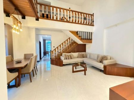 Living Room - The Land Mark - 05 Bedroom Furnished Duplex Apartment for Rent in Colombo 06 (A6642)