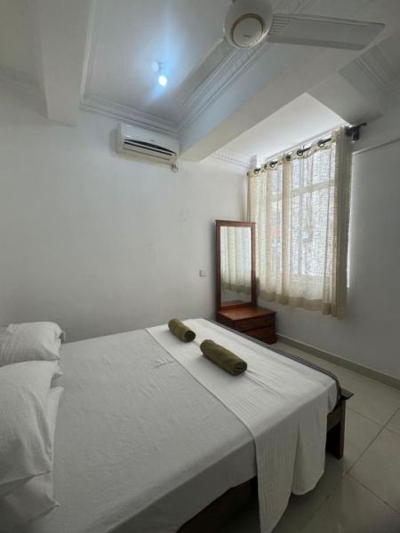 Bedroom - Long-Term Rental – 3BHK Fully Furnished Apartment in Colombo 05 – CSMP202