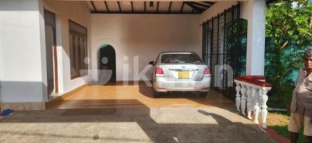 Exterior - House For Rent In Battaramulla ( File No 5321b) 