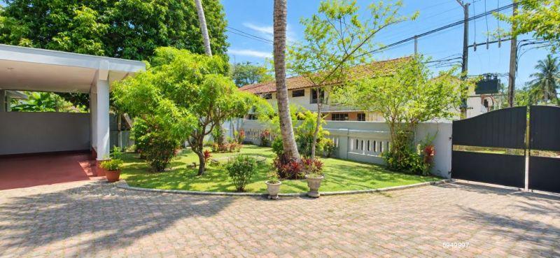 Land with house for sale in Batticaloa