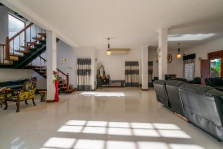 Living Room - 21.25 Perches Furnished House for Rent - HL55149