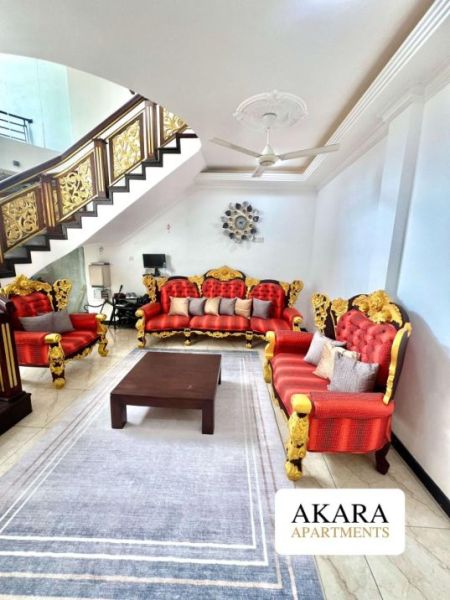 Living Room - 30.12 Perches Furnished House for rent - HL54077