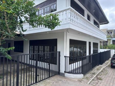 Exterior - 𝐒𝐏𝐀𝐂𝐈𝐎𝐔𝐒 𝐇𝐎𝐔𝐒𝐄 𝐅𝐎𝐑 𝐒𝐀𝐋𝐄 𝐈𝐍 𝐁𝐎𝐑𝐀𝐋𝐄𝐒𝐆𝐀𝐌𝐔𝐖𝐀-code Add 1008