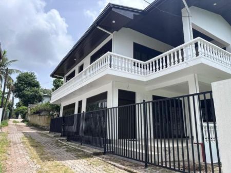 Exterior - 𝐒𝐏𝐀𝐂𝐈𝐎𝐔𝐒 𝐇𝐎𝐔𝐒𝐄 𝐅𝐎𝐑 𝐒𝐀𝐋𝐄 𝐈𝐍 𝐁𝐎𝐑𝐀𝐋𝐄𝐒𝐆𝐀𝐌𝐔𝐖𝐀-code Add 1008