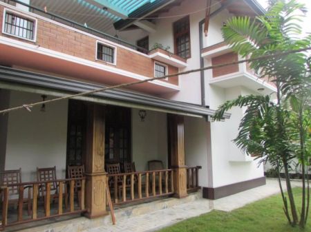 Exterior - 15 Perches Unfurnished House for Sale - HL50989