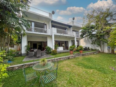 Exterior - 22 Perches Semi-Furnished House for Sale - HL55620