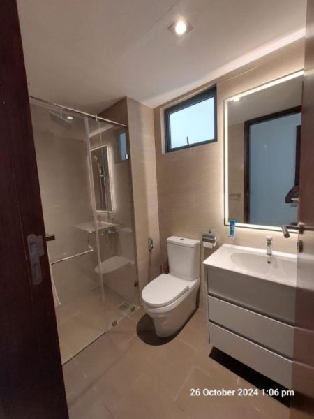 Bathroom - Apartment for rent in Colombo 2 