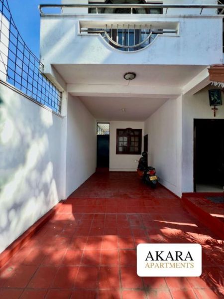 Exterior - 08.5 Perches Furnished House for Sale - HL55510