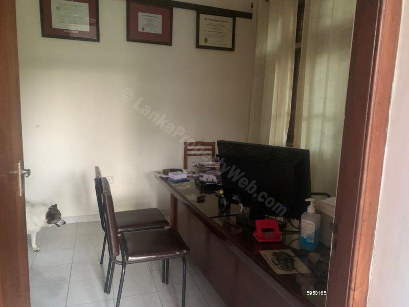 House for sale in Colombo 8