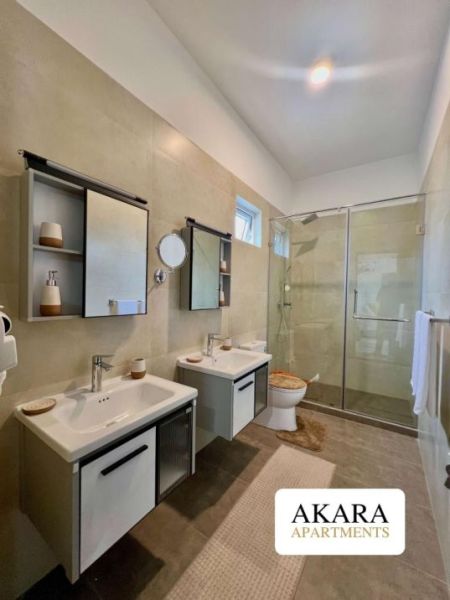 Bathroom - 13 Perches Furnished House for Sale - HL54258