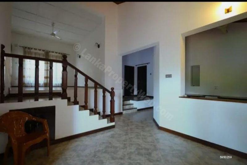 House for sale in Athurugiriya