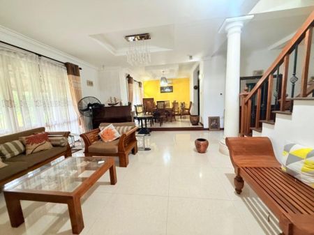 Living Room - (MR506) Fully Furnished House for Rent in Athurugiriya