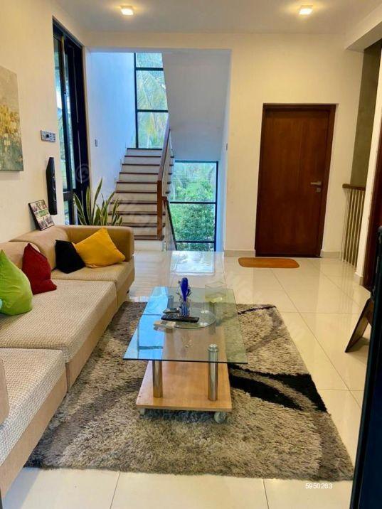 House for sale in Athurugiriya