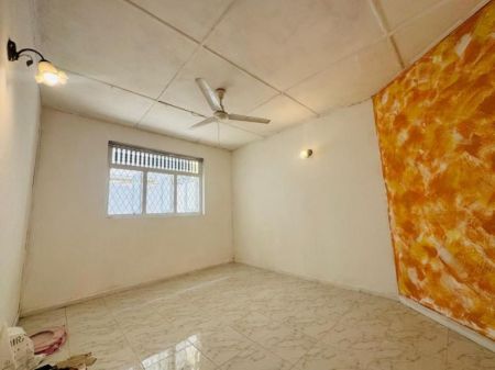 Bedroom - (RR682) Two Storey House for Rent in Dehiwala