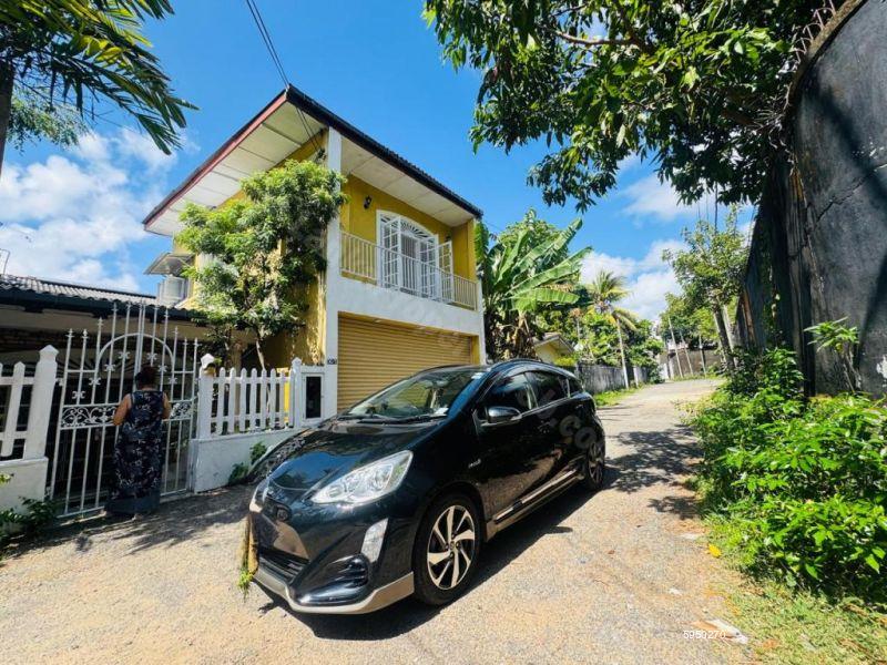Exterior - House for rent in Dehiwala