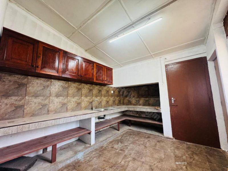 Kitchen - House for rent in Dehiwala