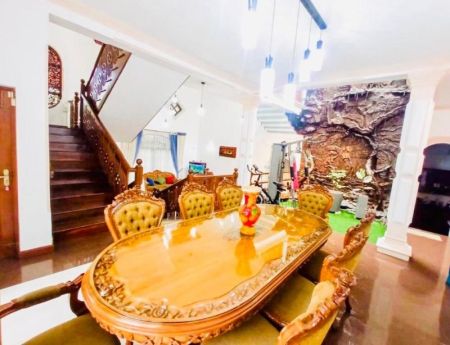 Dining room - (HH284) Luxury Furnished Three storey house for sale in Kadawatha