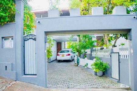 Exterior - (HH284) Luxury Furnished Three storey house for sale in Kadawatha