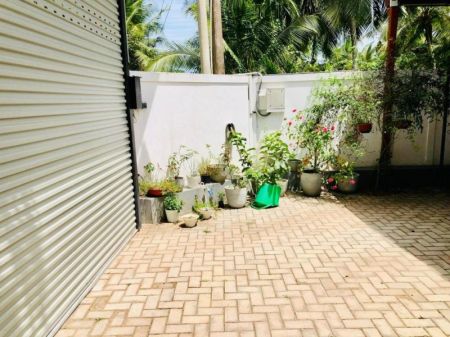 Exterior - (KH275) House for Sale in Minuwangoda