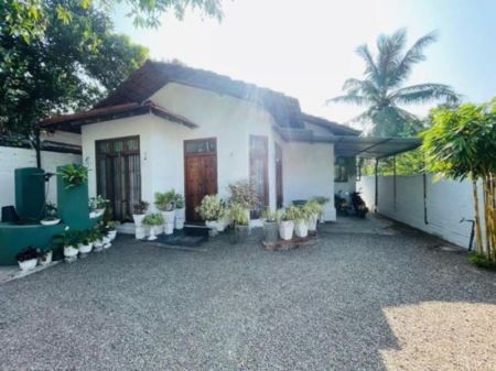 Exterior - (KH750) House for sale in Kimbulapitiya Negombo