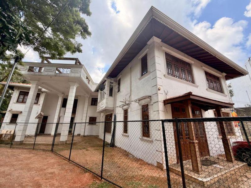 House for sale in Battaramulla