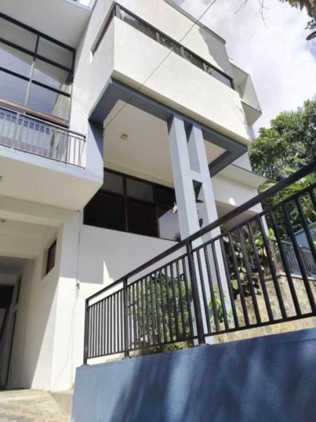 Exterior - (SH1587) Brand New Architectural Luxury House for Sale in Pahala Ieeriyagama, Kandy