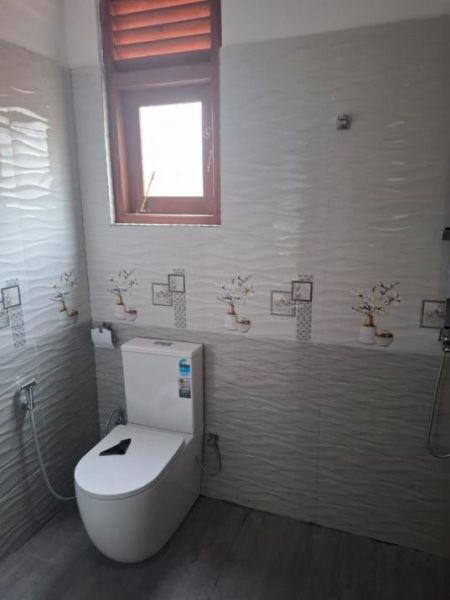 Bathroom - (DH1376) House for Sale in Habarakada Homagama