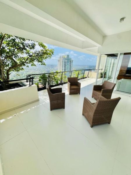 Living Room - 3 Bedroom Apartment for Sale at Rajagiriya
