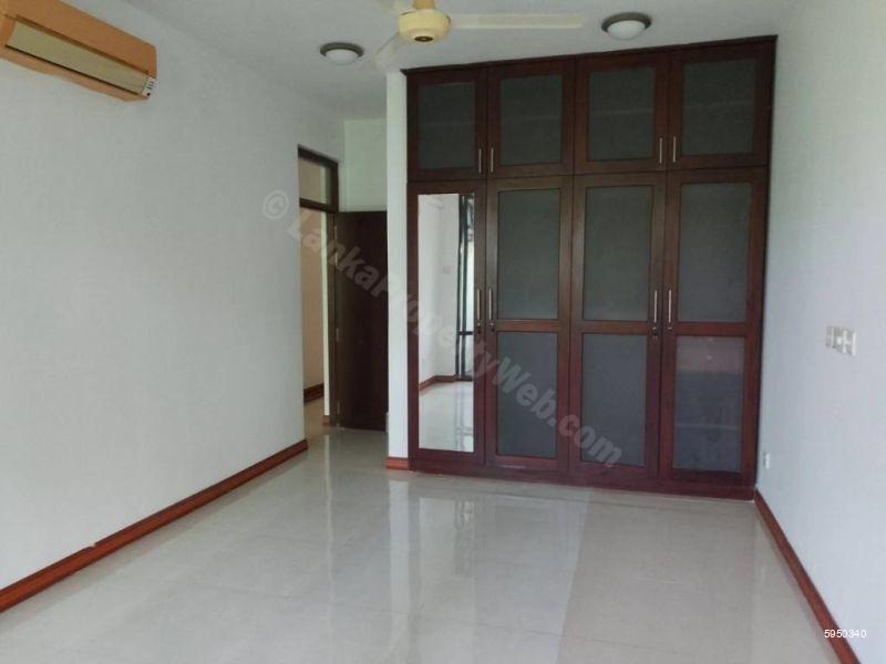 Apartment for sale in Boralesgamuwa