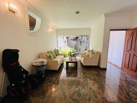 Living Room - Luxury Fully Furnished Residence For Sale In Mirihana
