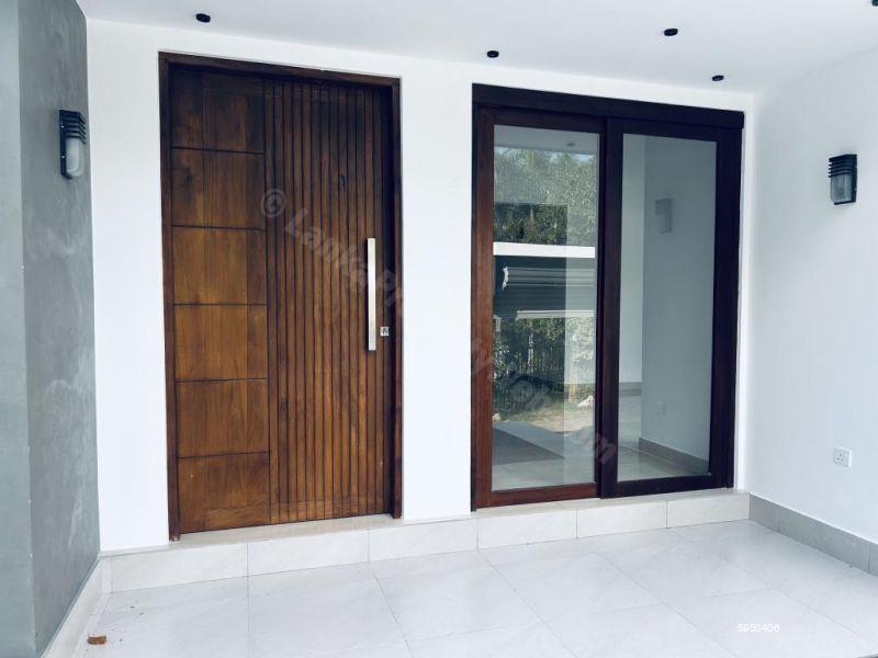 House for sale in Gampaha
