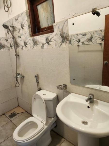 Bathroom - House For Rent In Dehiwala  (file Number 4030a) Initiun Road