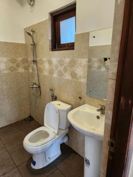 Bathroom - House For Rent In Dehiwala  (file Number 4030a) Initiun Road