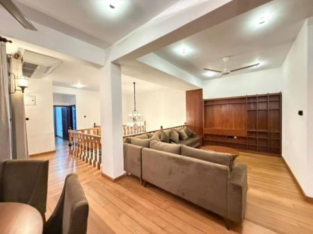 Living Room - 💰 Rs. 500,000/Month – Fully Furnished 5BR Duplex Apartment for Rent at Landmark Building, Wellawatte, Colombo 06 🏙️