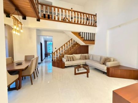 Living Room - 💰 Rs. 500,000/Month – Fully Furnished 5BR Duplex Apartment for Rent at Landmark Building, Wellawatte, Colombo 06 🏙️