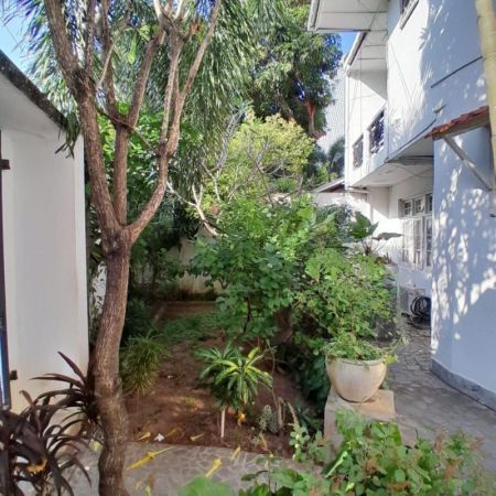 Exterior - 14 perches - Semi-furnished House for Rent - HL40391