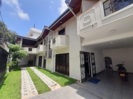 Exterior - 5 Bedroom House for Rent at Kohuwala | Rs. 250,000 / month (EM063MI)