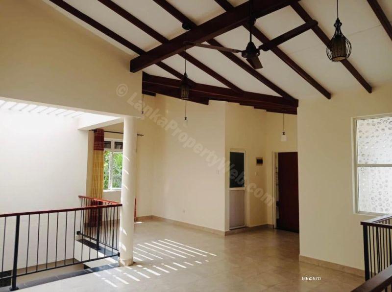 House for sale in Pannipitiya