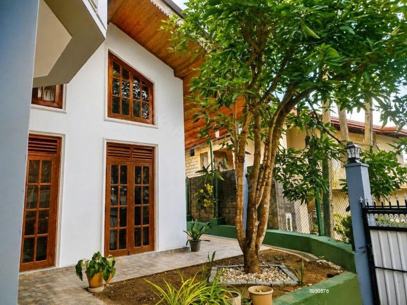 House for sale in Kottawa