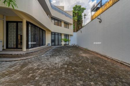 Exterior - House for Sale - Colombo 07 | LKR 420,000,000